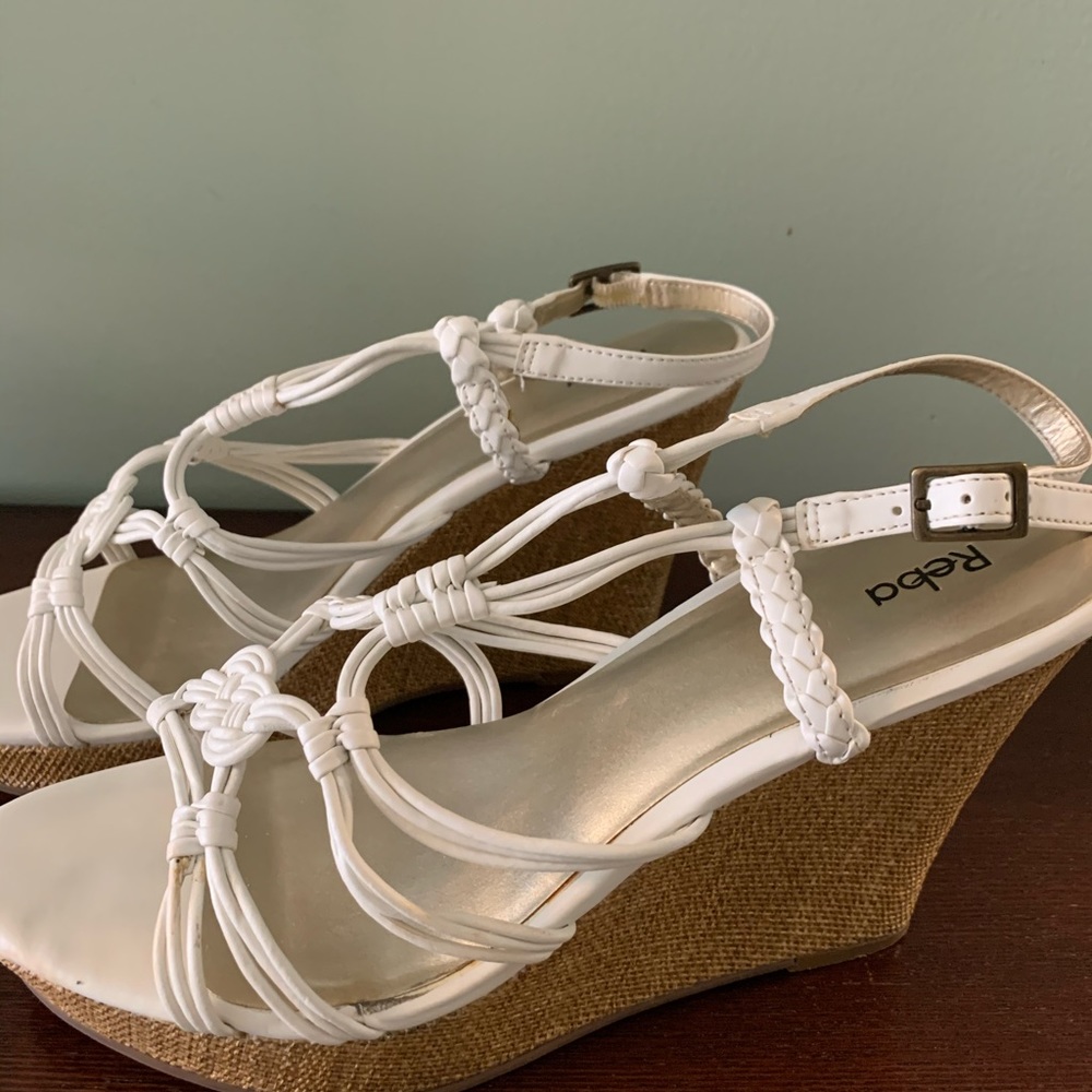 Women’s white wedge 9.5 sandal, by Reba